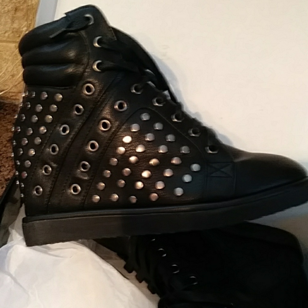 Leather studded wedges new. without tags